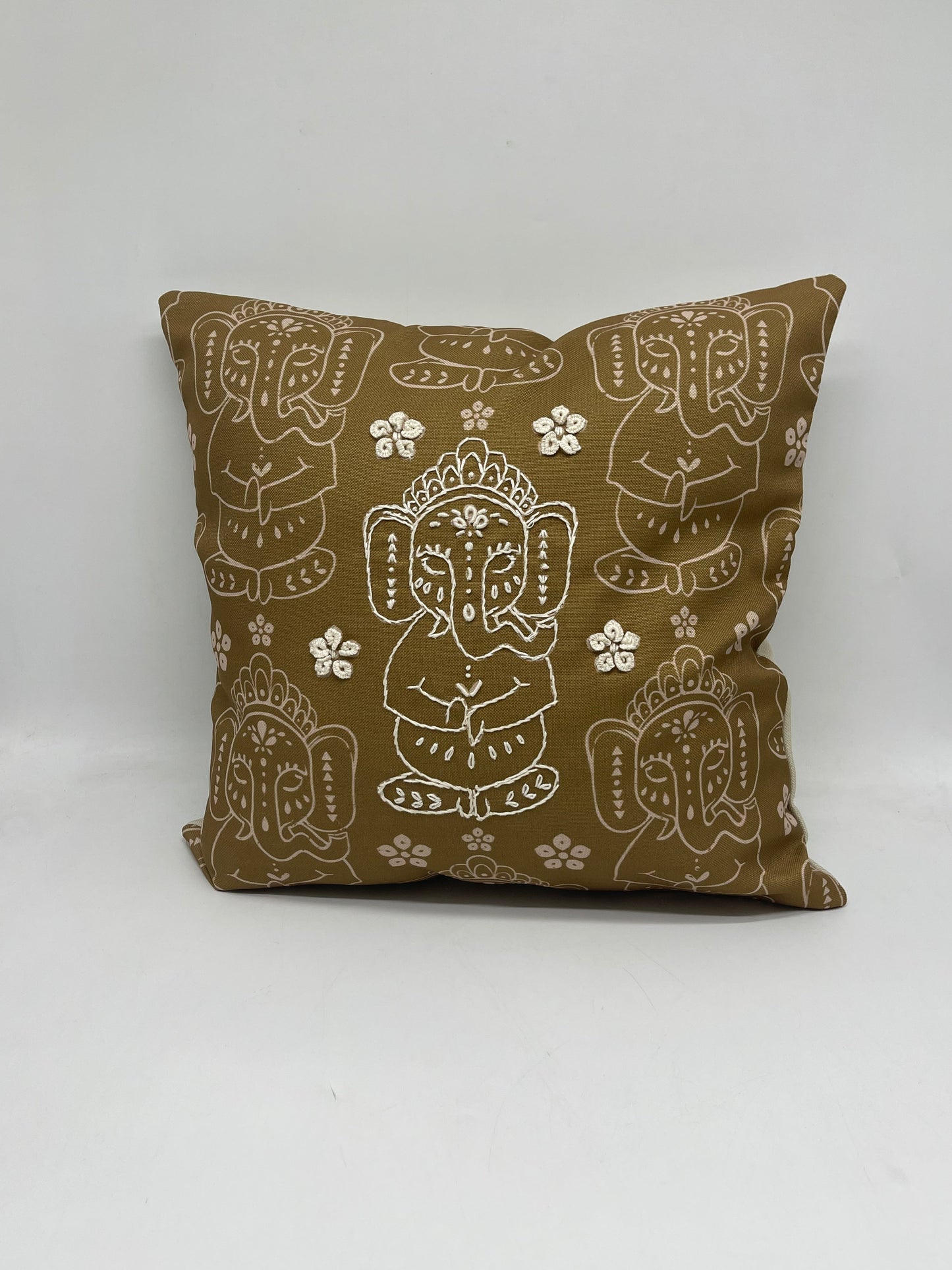 FUNDAS BORDADAS